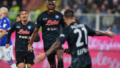  奥斯梅恩戴帽，那不勒斯狂胜弱旅  