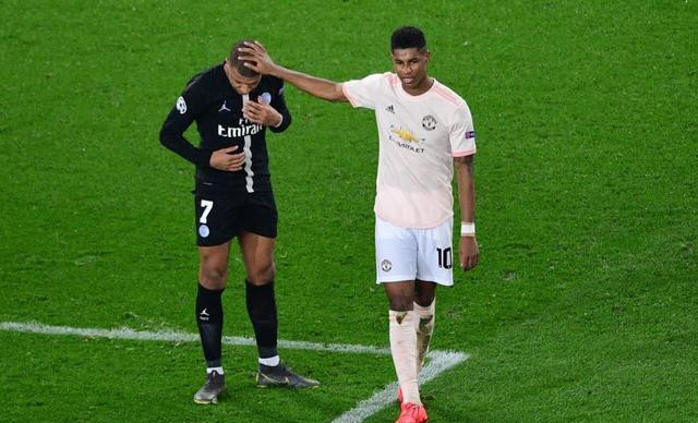  曼联租借妖星爆发，独造三球击退布伦特福德  