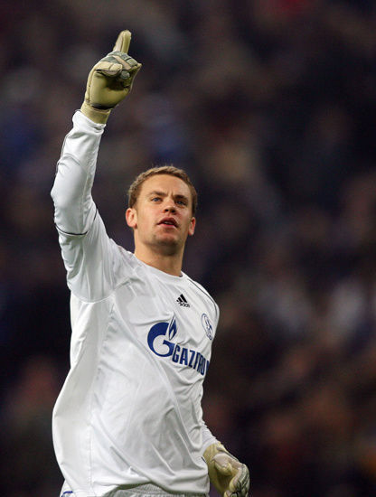  诺伊尔复出即创德甲零封纪录  