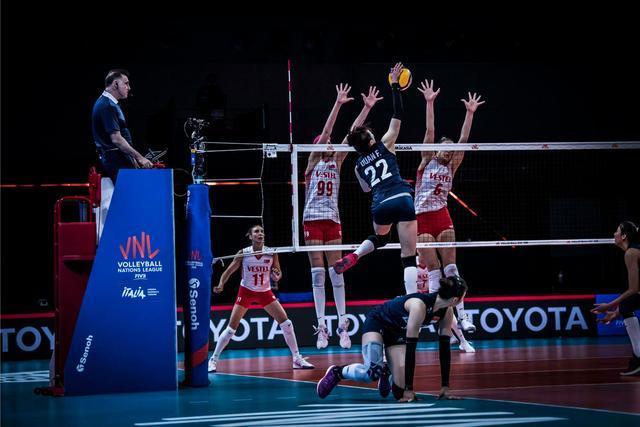  马赛客负弱旅爆冷，球迷质疑教练排兵布阵  