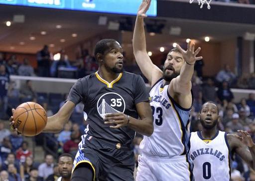  灰熊青年军爆冷击败卫冕冠军  