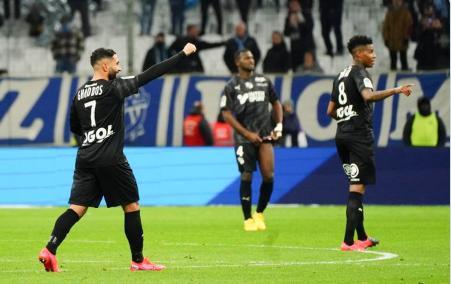  马赛补时绝平摩纳哥延续争冠悬念